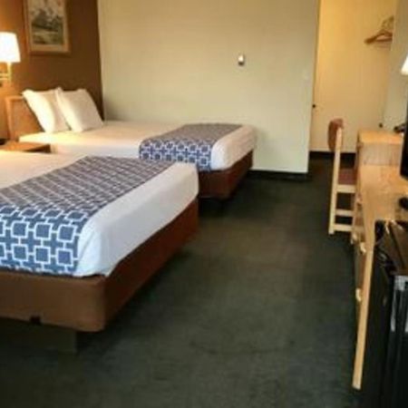 Travelodge By Wyndham Powell Exterior foto