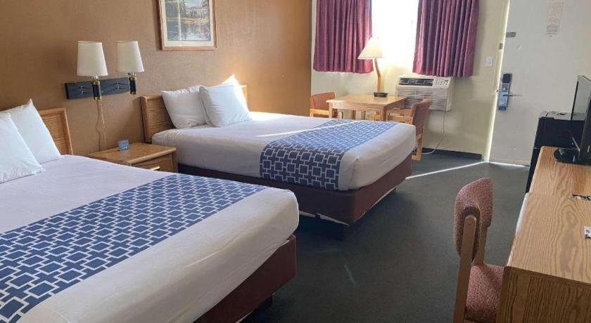 Travelodge By Wyndham Powell Exterior foto